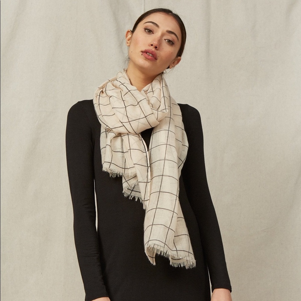 🧣 NWT! 🧣 RACHEL PALLY Creme Plaid Scarf